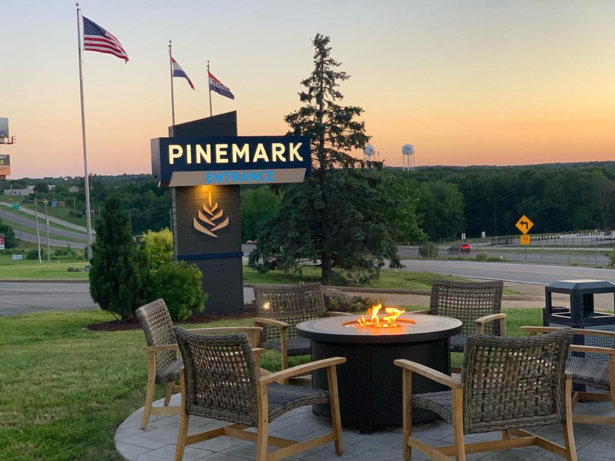 Pinemark Inn Suites Events Saint Clair Exterior foto