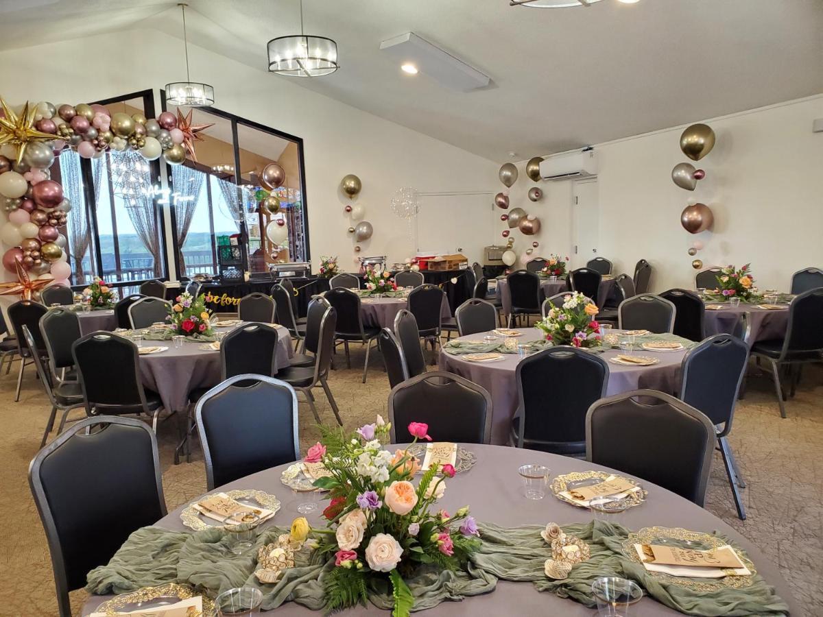 Pinemark Inn Suites Events Saint Clair Exterior foto