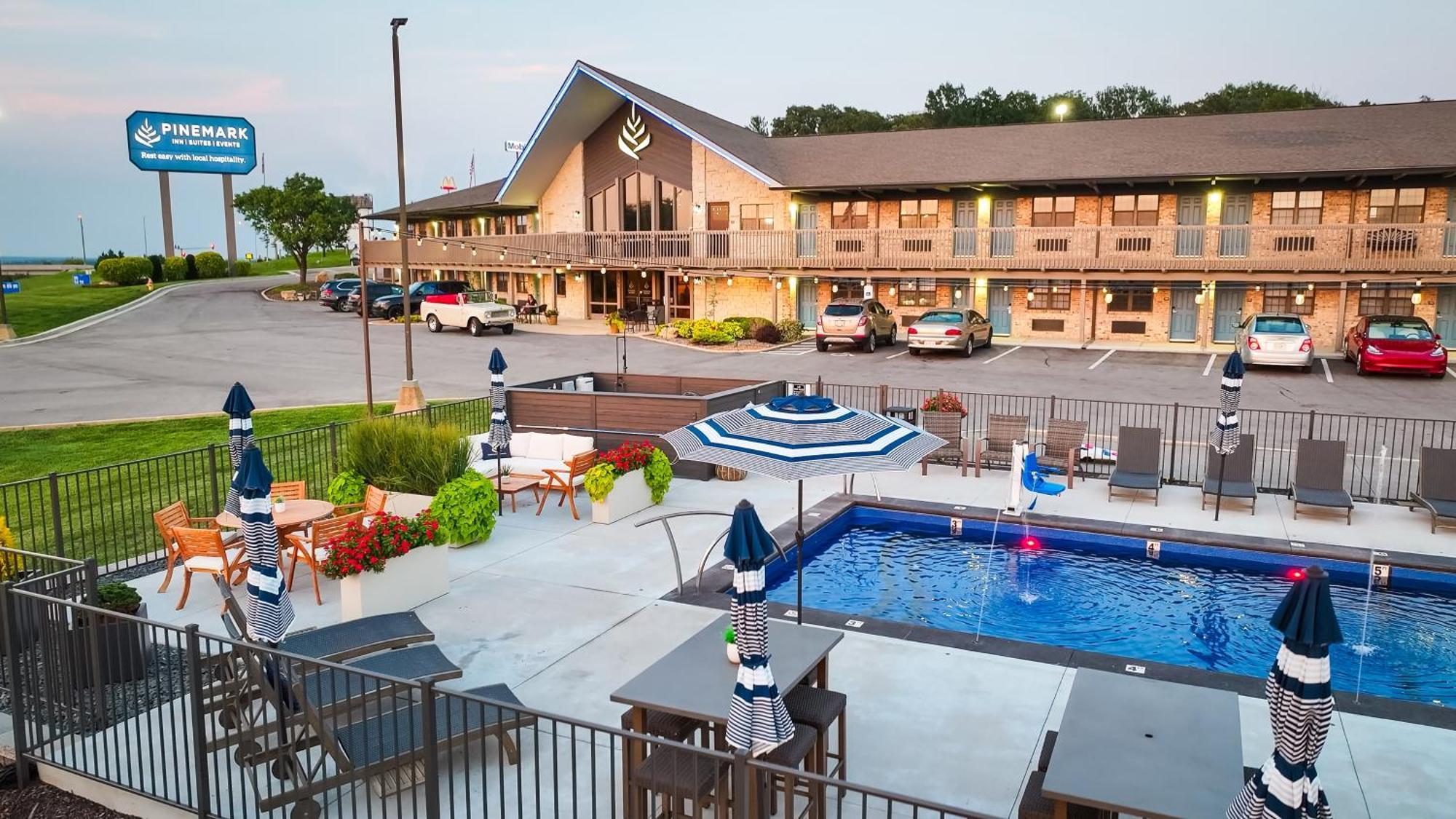 Pinemark Inn Suites Events Saint Clair Exterior foto