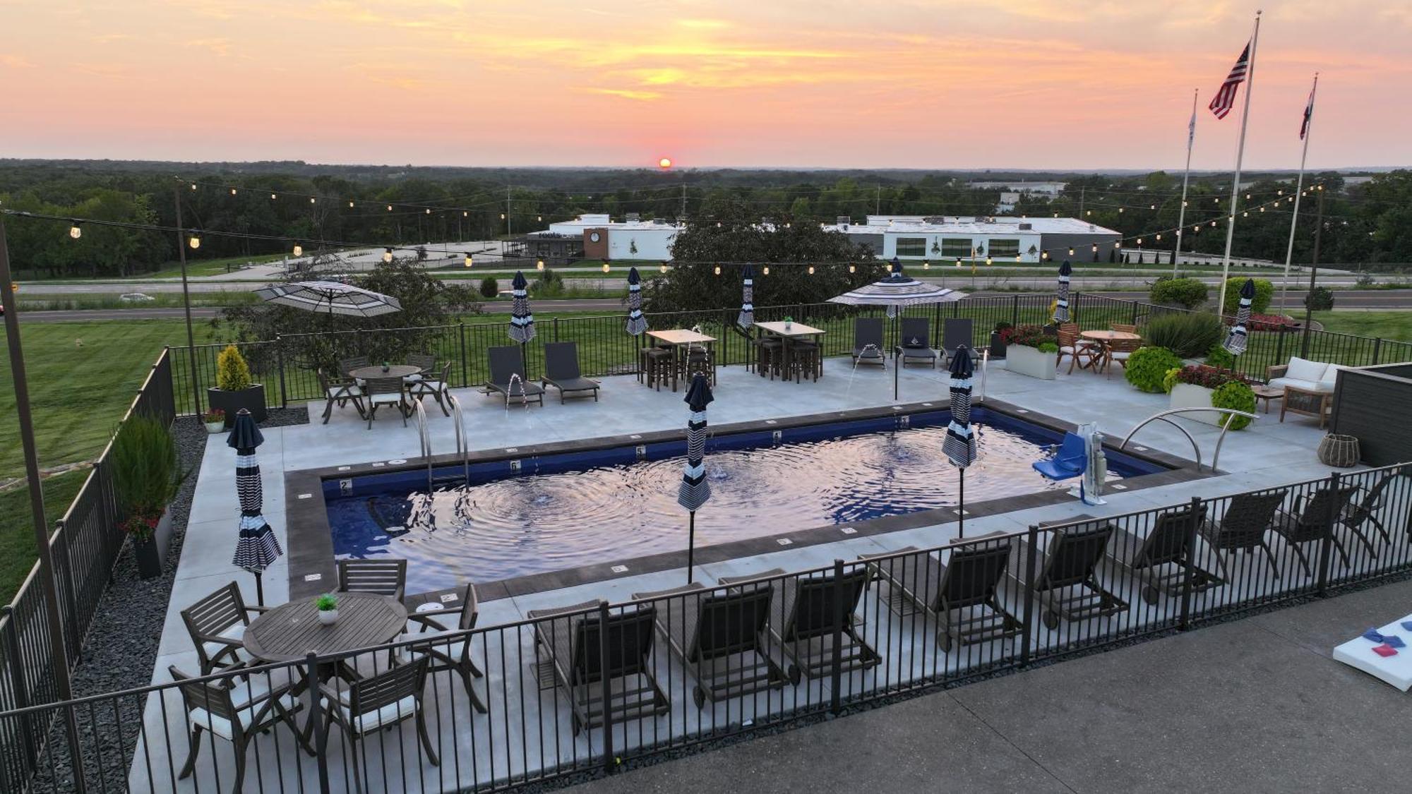 Pinemark Inn Suites Events Saint Clair Exterior foto