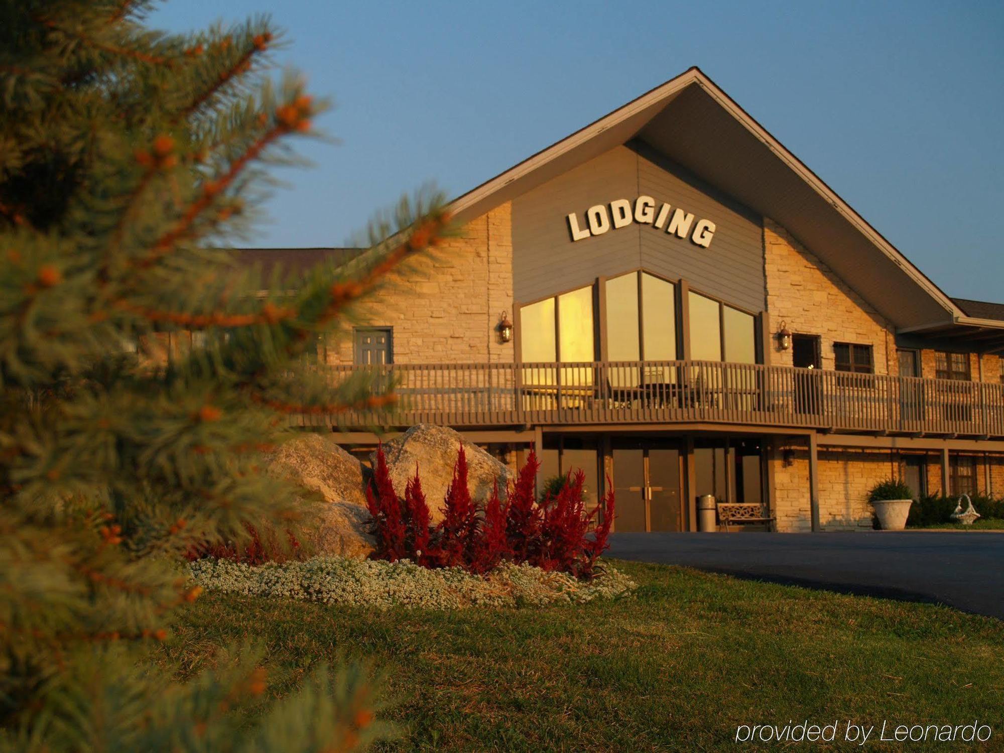 Pinemark Inn Suites Events Saint Clair Exterior foto
