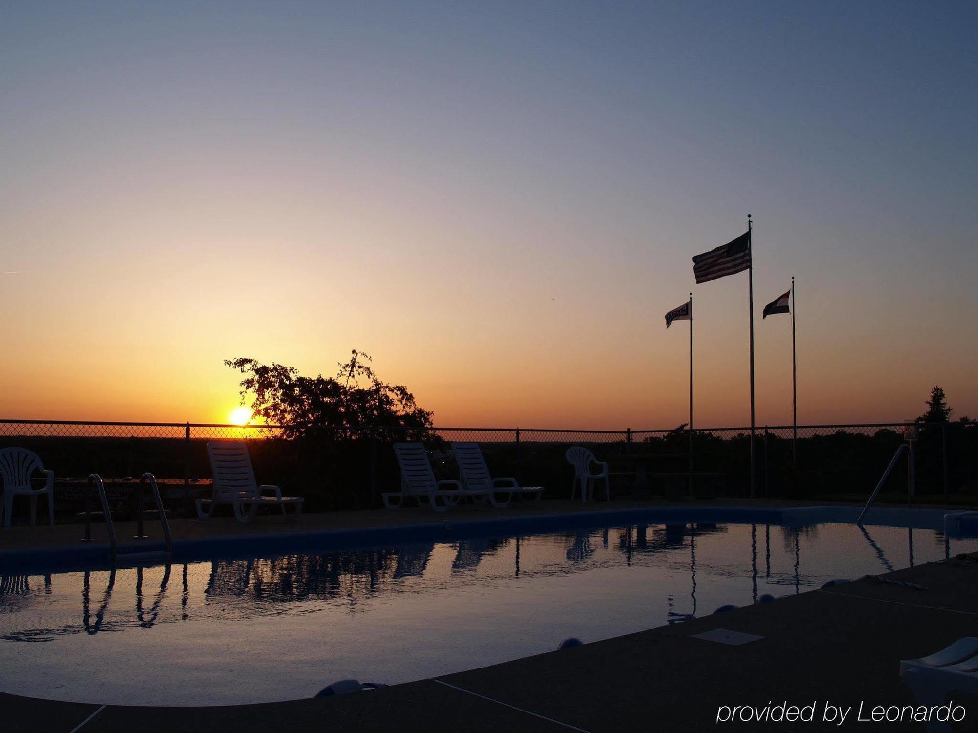 Pinemark Inn Suites Events Saint Clair Facilidades foto