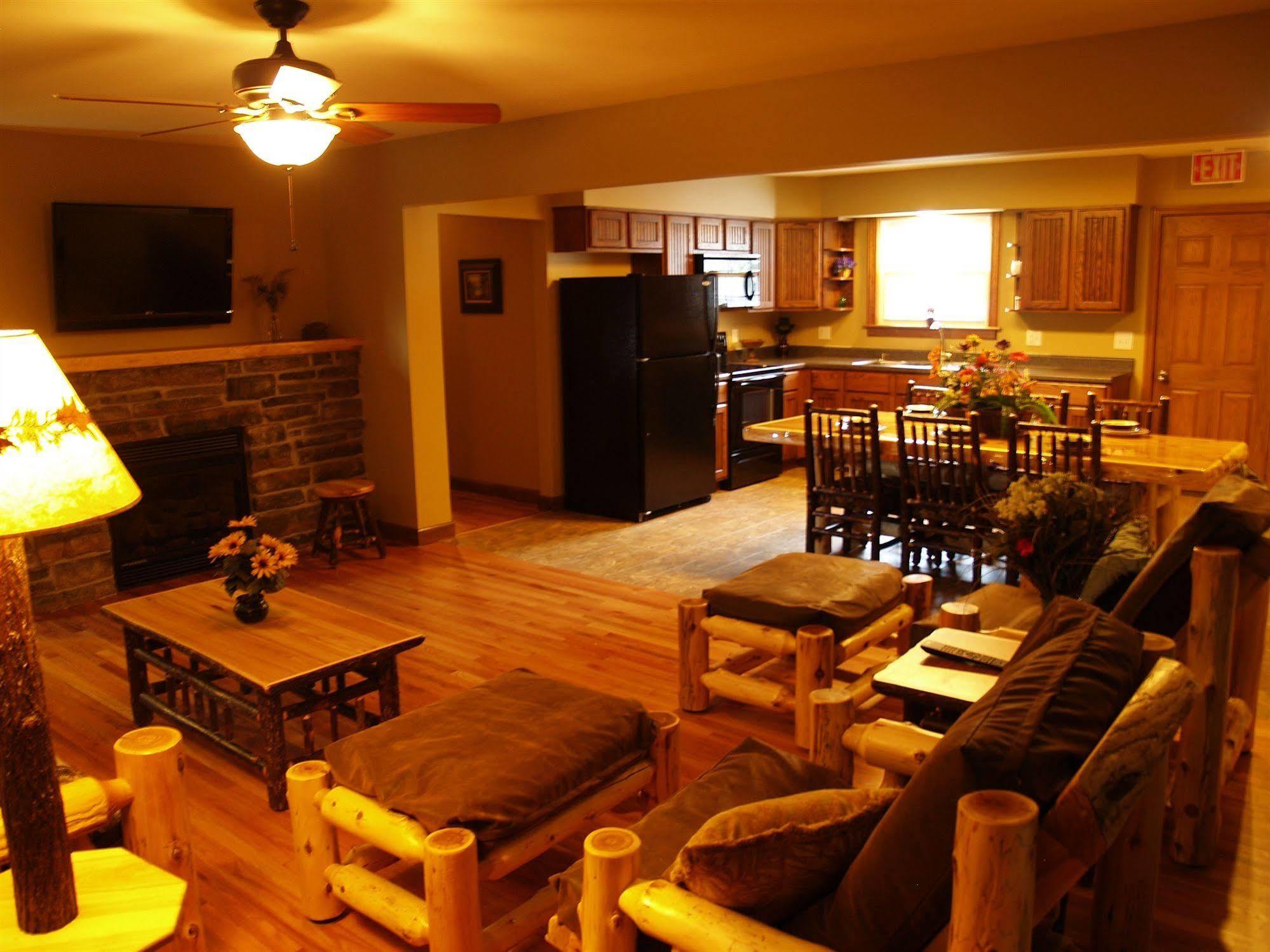 Pinemark Inn Suites Events Saint Clair Exterior foto